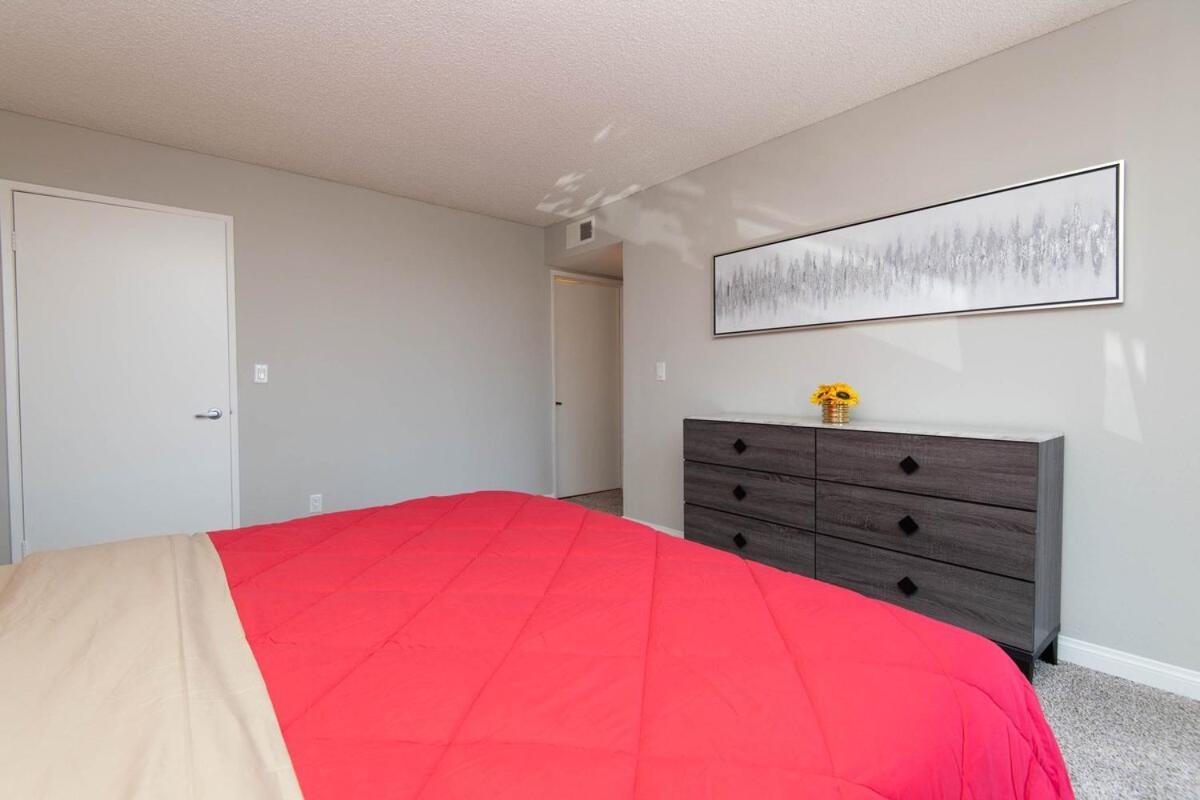 Snazzy 2bed Rooftop Pool With Hollywood Sign View Los Ángeles
